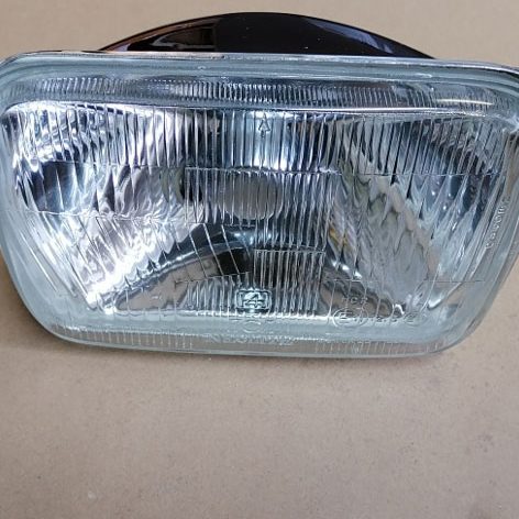 NISSAN 1400 Head lamp H4 1pc