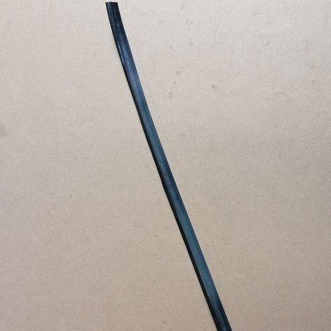NISSAN 1400 Outer window scraper rubber